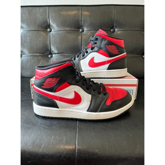 Jordan Other - Nike Air Jordan 1 Mid Bred Toe